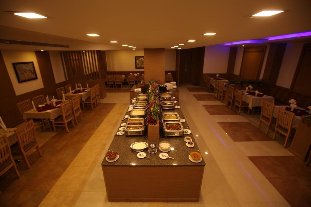 Hotel Sterling V Grand Madurai Extérieur photo