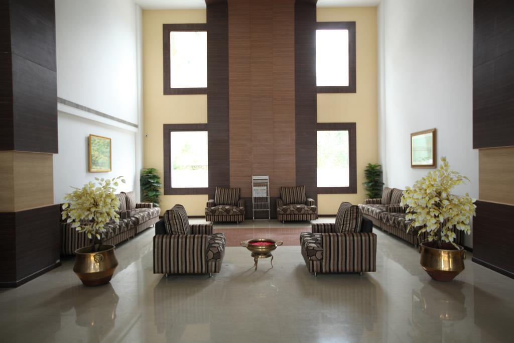 Hotel Sterling V Grand Madurai Extérieur photo