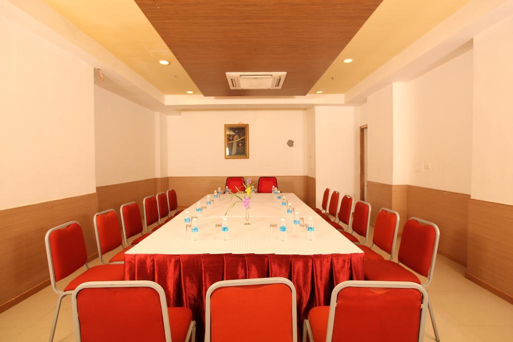 Hotel Sterling V Grand Madurai Extérieur photo