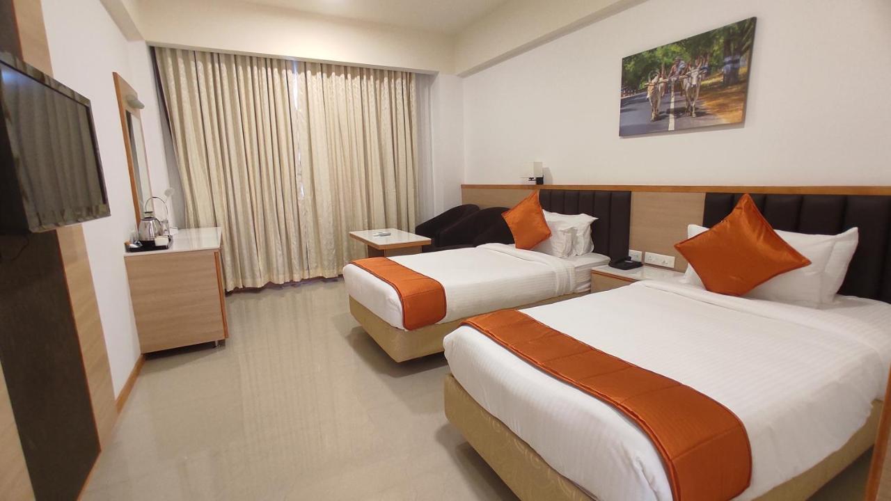 Hotel Sterling V Grand Madurai Extérieur photo