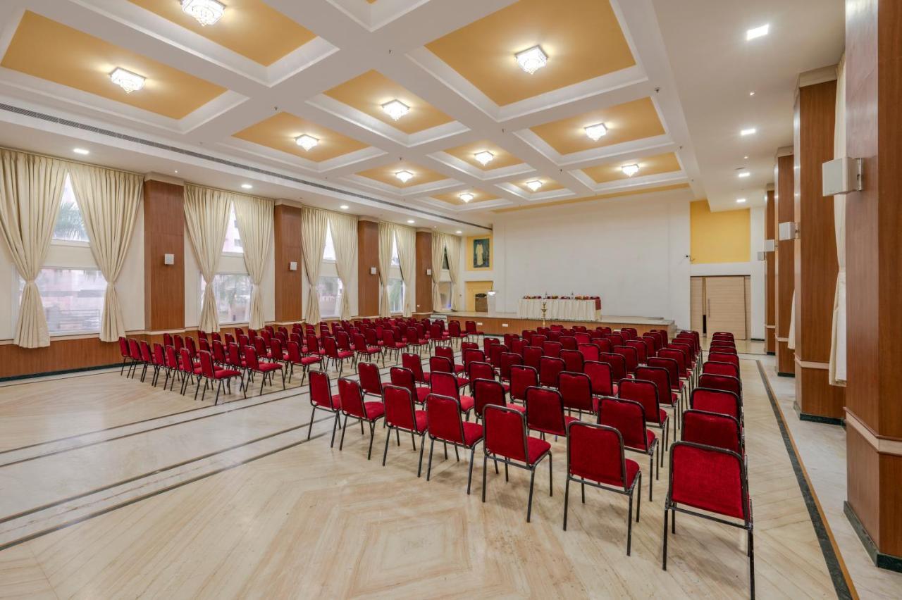 Hotel Sterling V Grand Madurai Extérieur photo