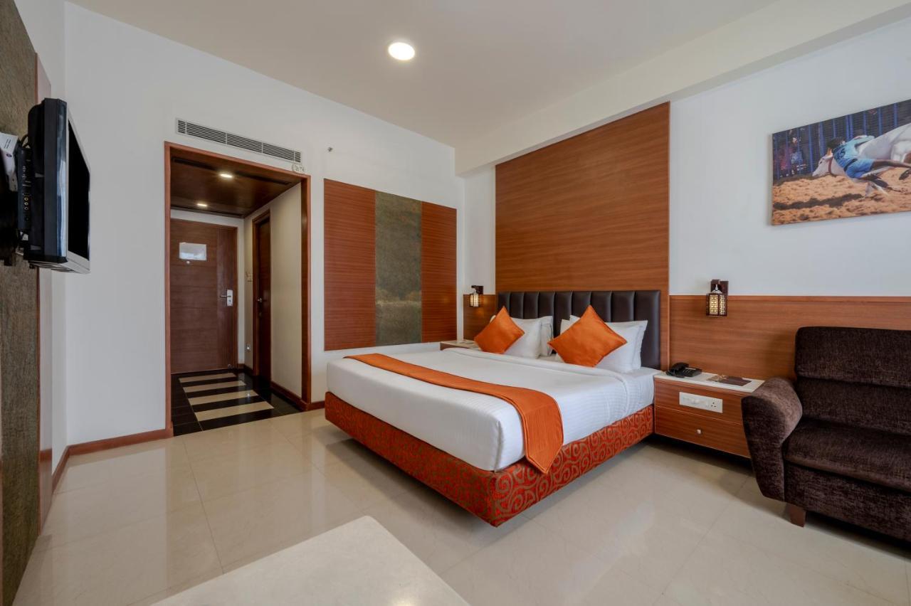 Hotel Sterling V Grand Madurai Extérieur photo