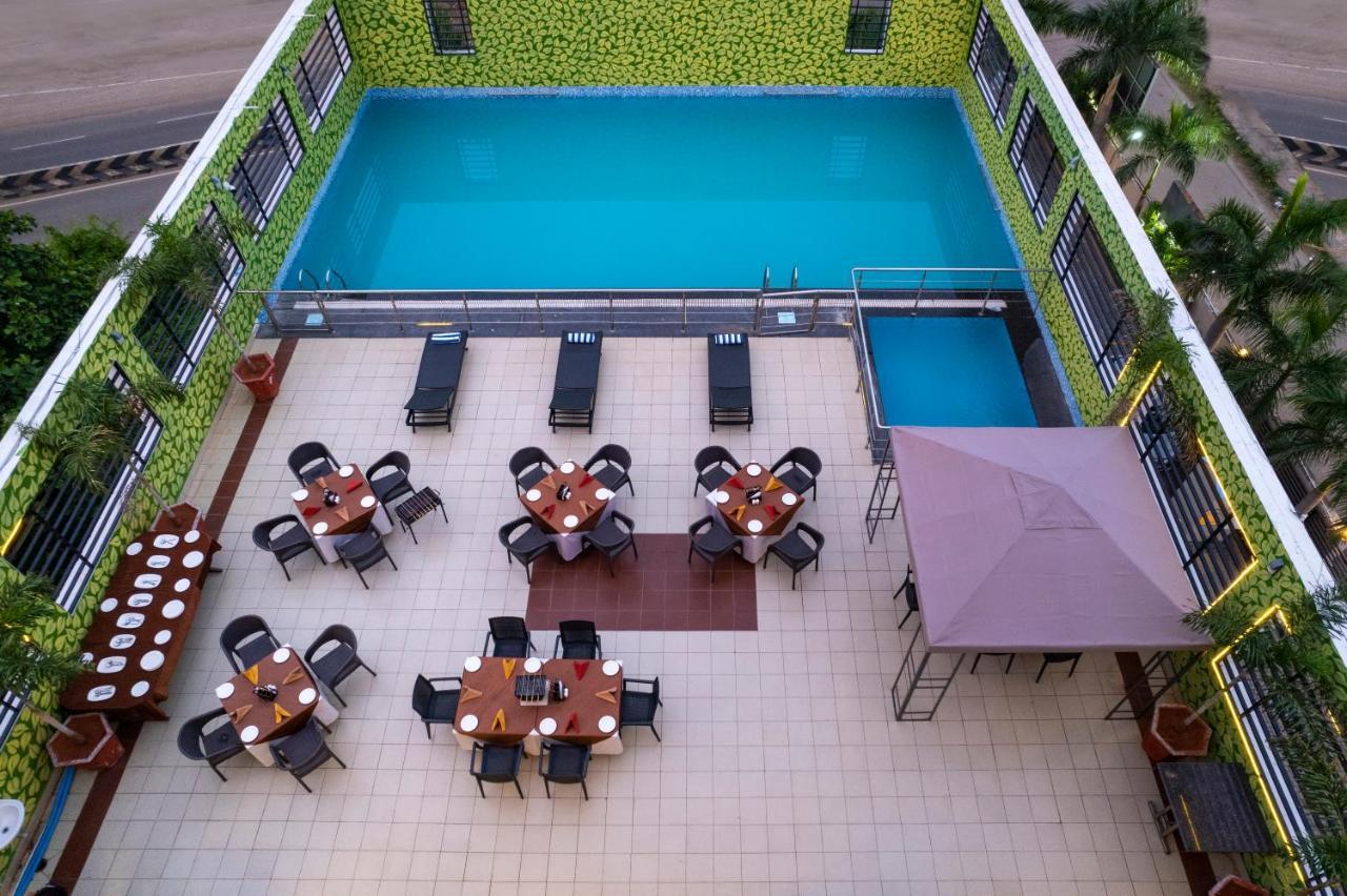 Hotel Sterling V Grand Madurai Extérieur photo