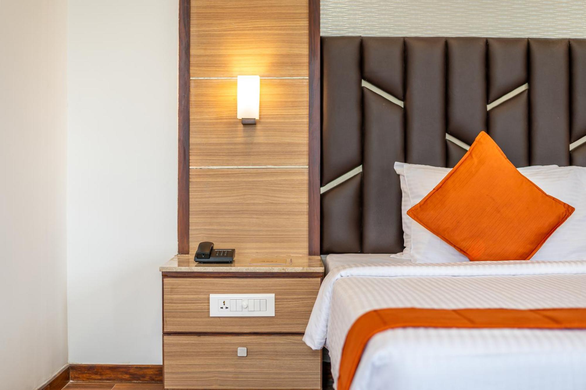 Hotel Sterling V Grand Madurai Extérieur photo