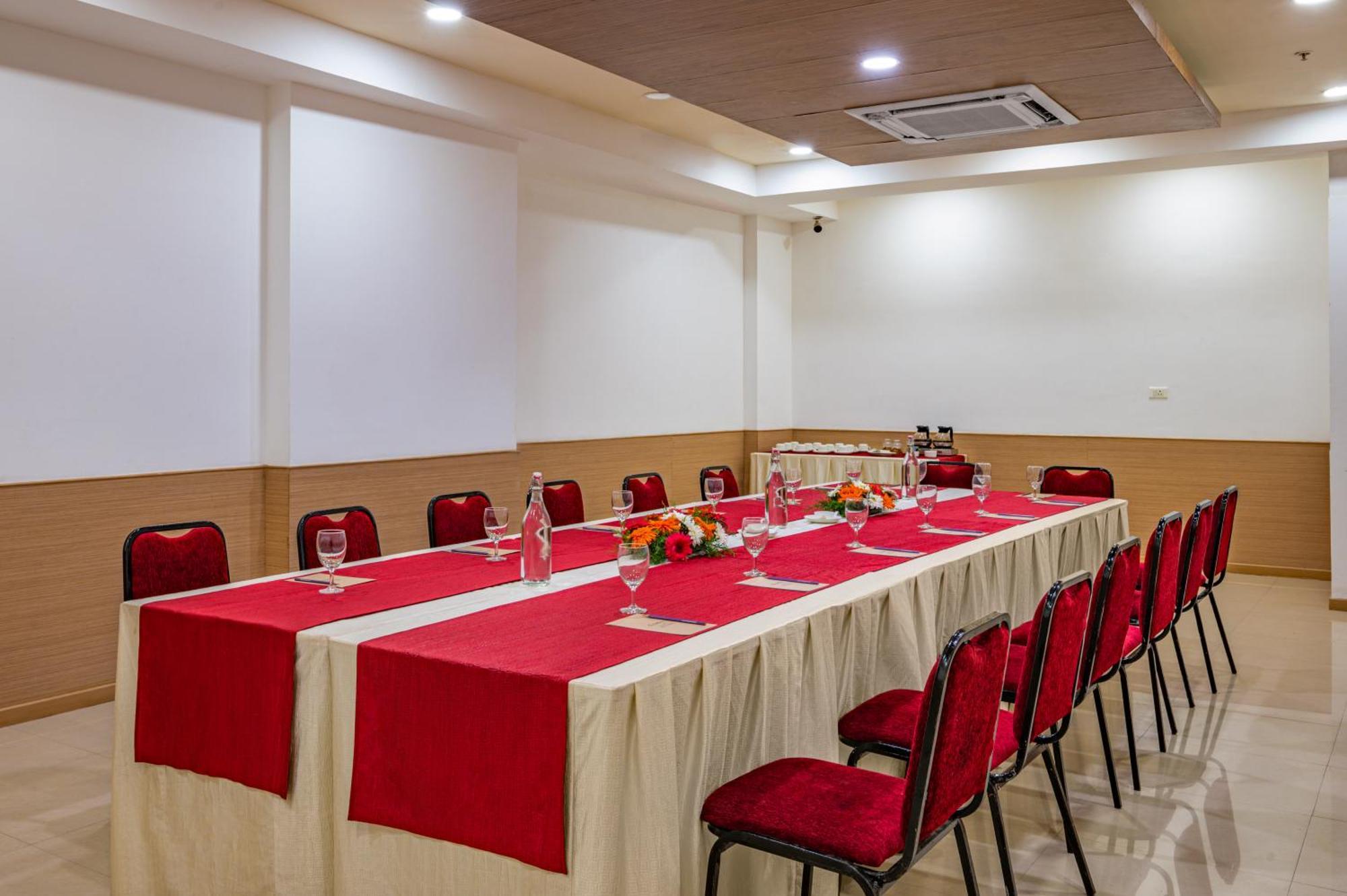 Hotel Sterling V Grand Madurai Extérieur photo
