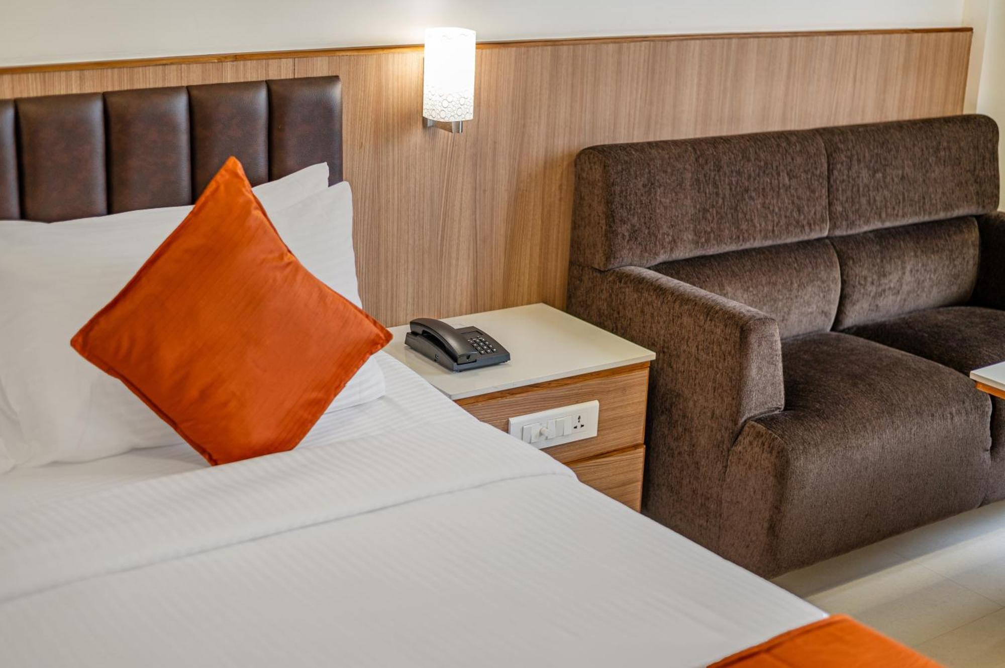 Hotel Sterling V Grand Madurai Extérieur photo