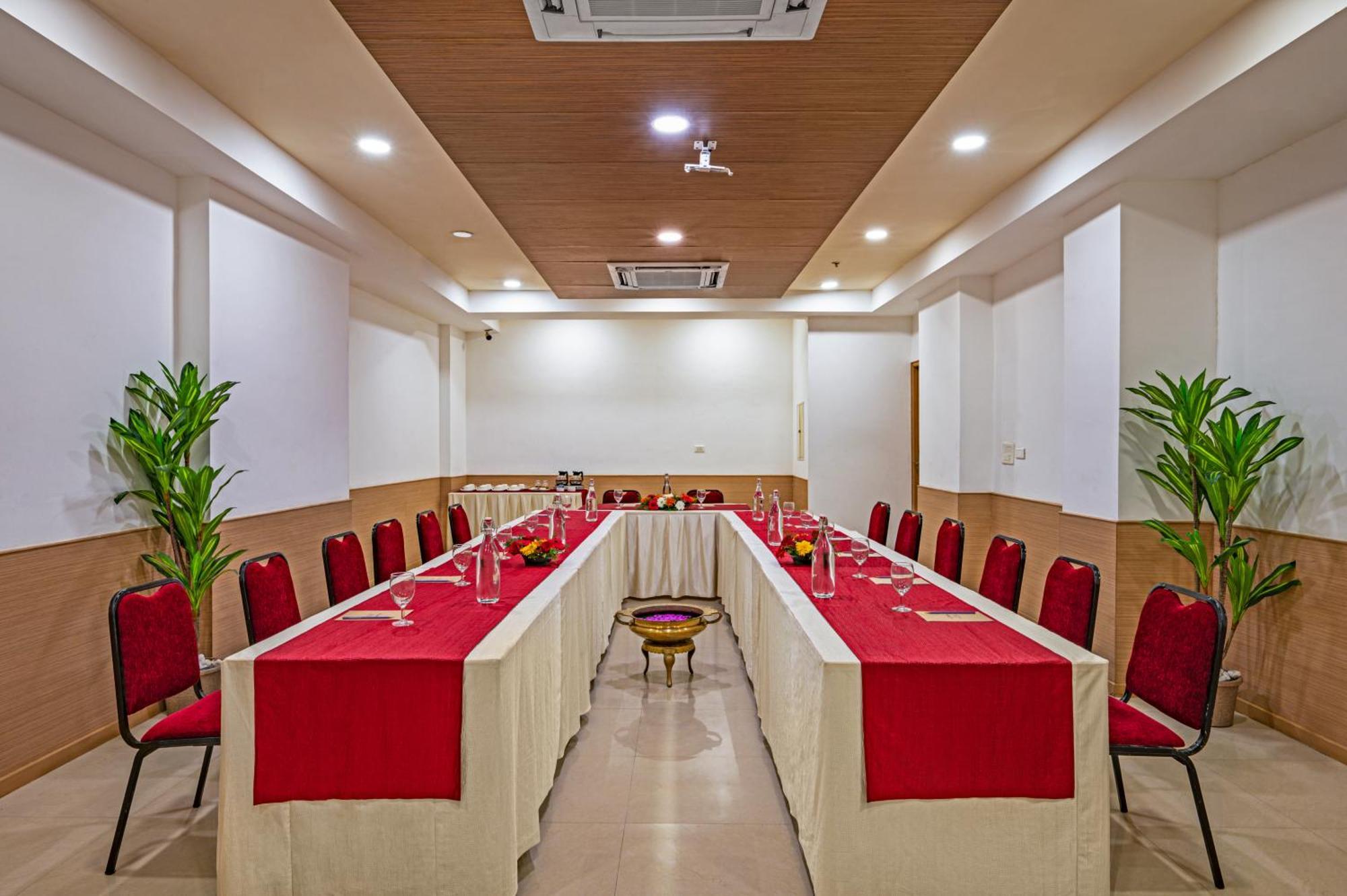Hotel Sterling V Grand Madurai Extérieur photo